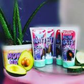 Kit creme e shampoo maravilhoso deixa o cabelo macios e brilhoso tem pra cabelo liso e cacheado